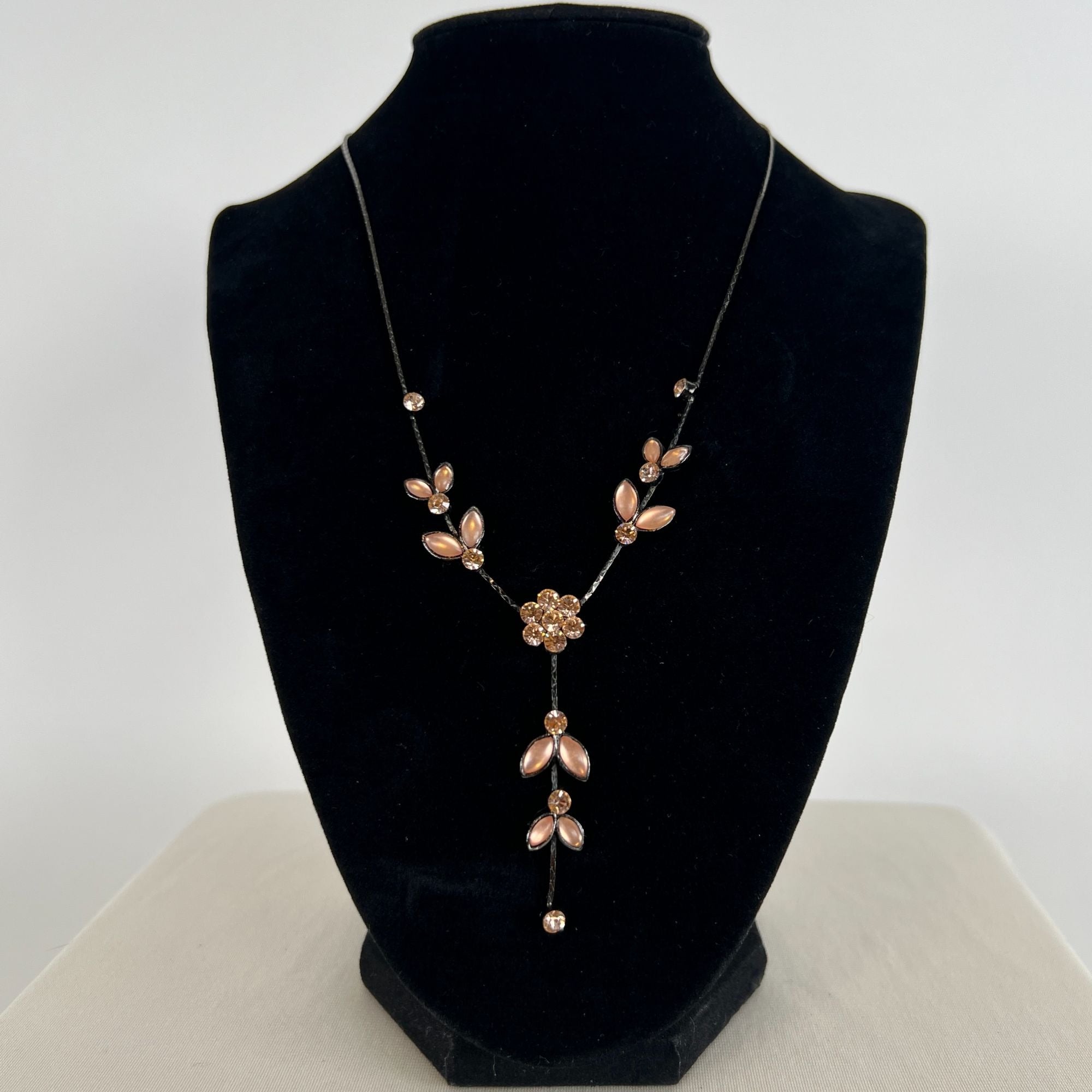 Vintage Y2K Fairycore Pink Rhinestone Necklace
